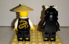 LEGO NINJAGO: Fire Temple (2507) -  Lord Garmadon & Sensei Minifigures