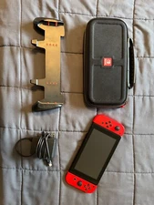 Nintendo Switch 32GB Handheld Console - Excellent Condition Red Joy-con System