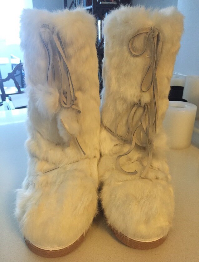 NEW Women's BOGNER White Fur Snow Boots Size M NEW Women's BOGNER White Fur Snow Boots Size M