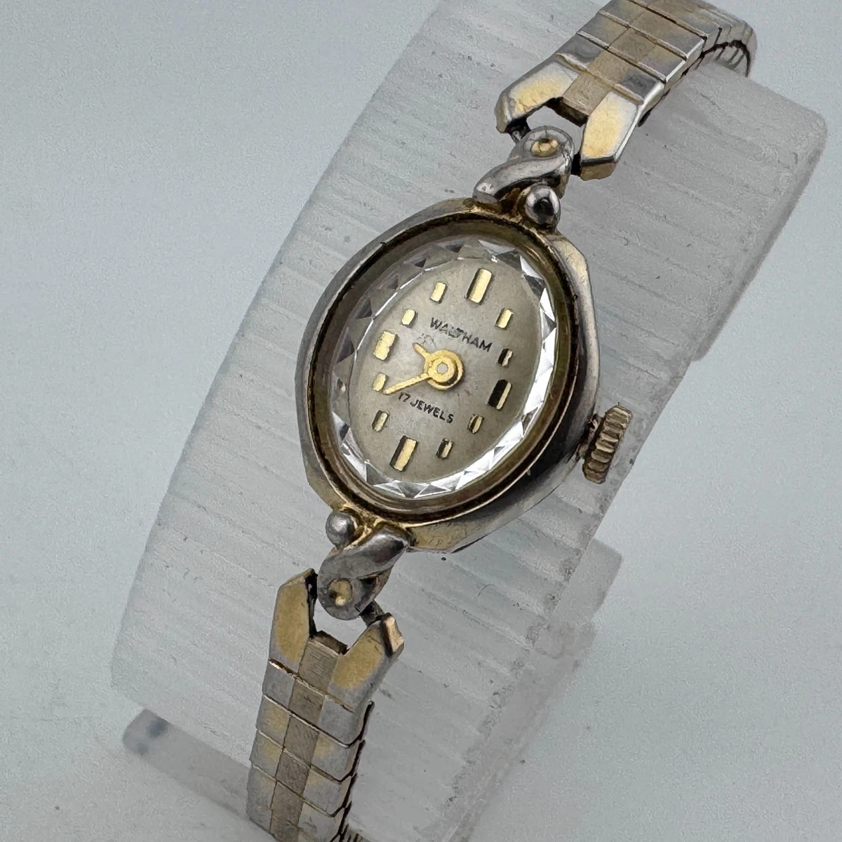 Vintage Waltham 17 Jewel Men\'s Mechanical Oval Watch Gold Tone Band 17 Jewels Mechanical Waltham Watch | Gold-tone Ladies Watch  main image 3