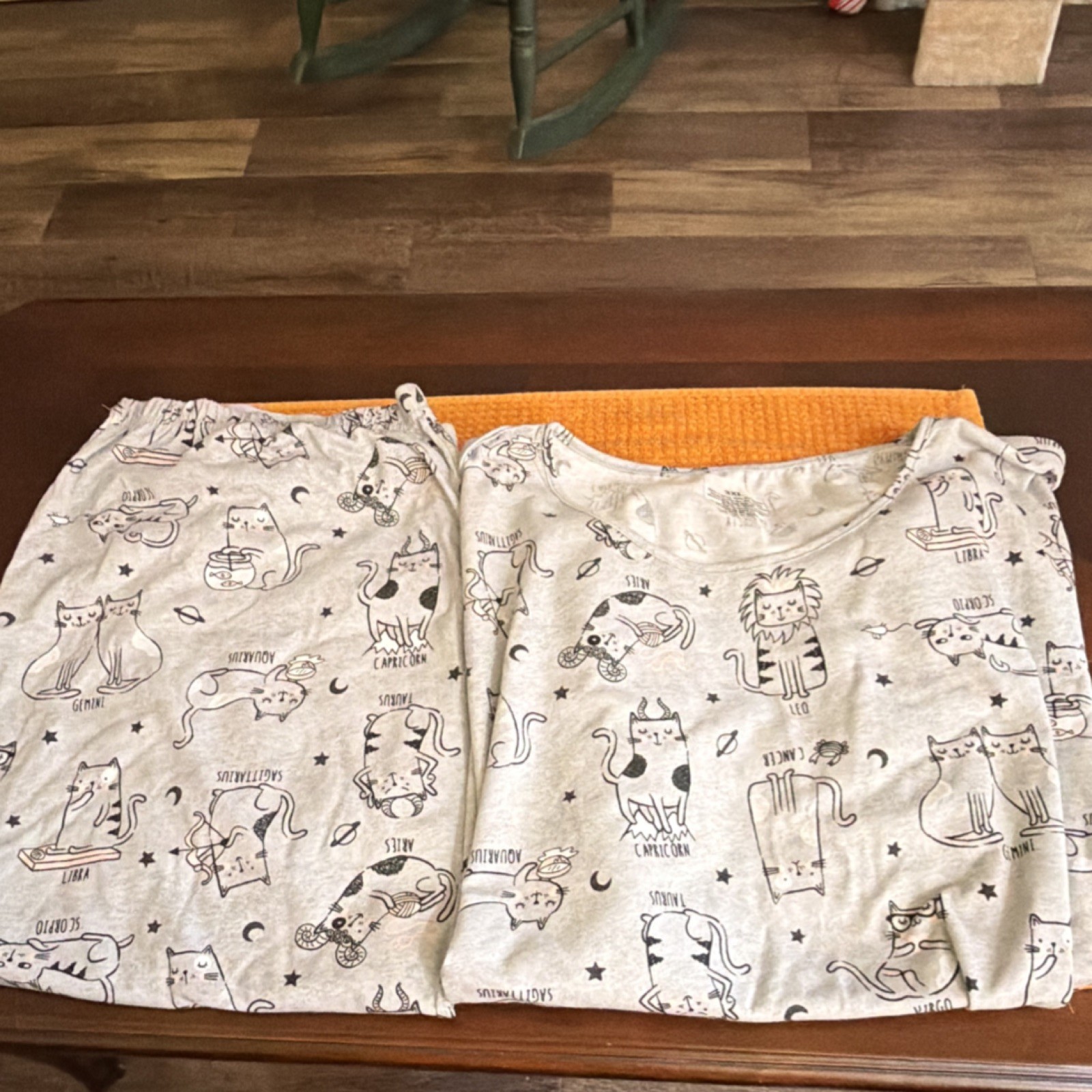 Secret Treasures Zodiac Cat Graphic Pajama Set Knit Cotton 3XL Beige Drawstring