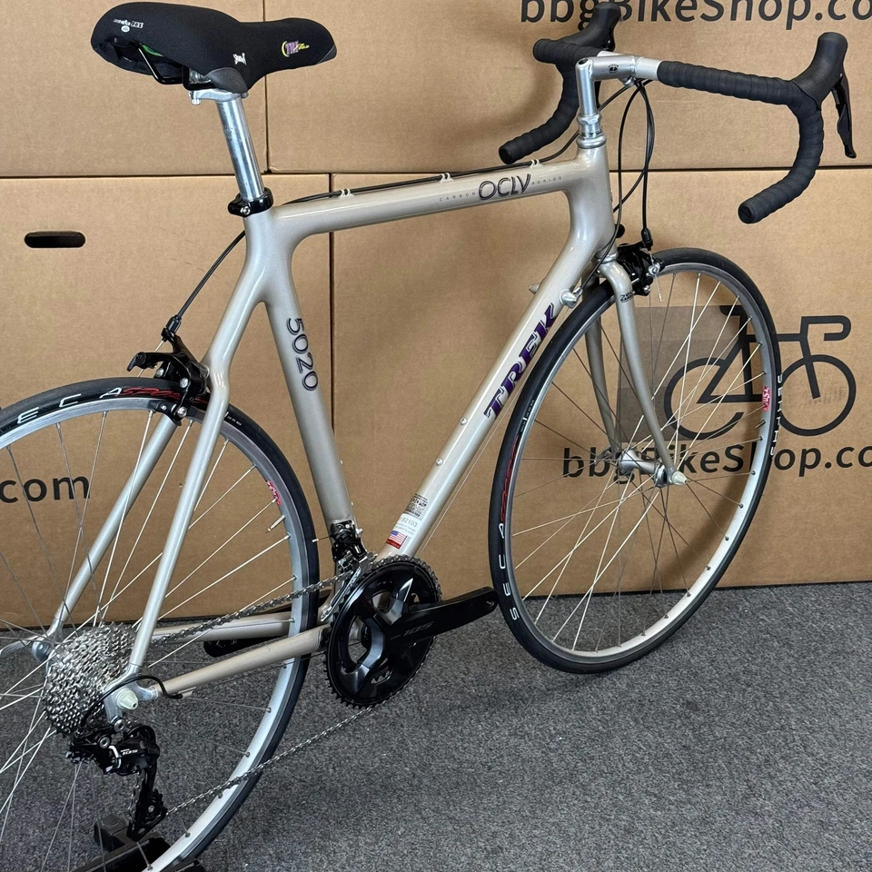 Bicicleta de carretera Trek 5020 OCLV de fibra de carbono usada - 1997, 11 velocidades Shimano 105, 60 cm Foto 3 de 4