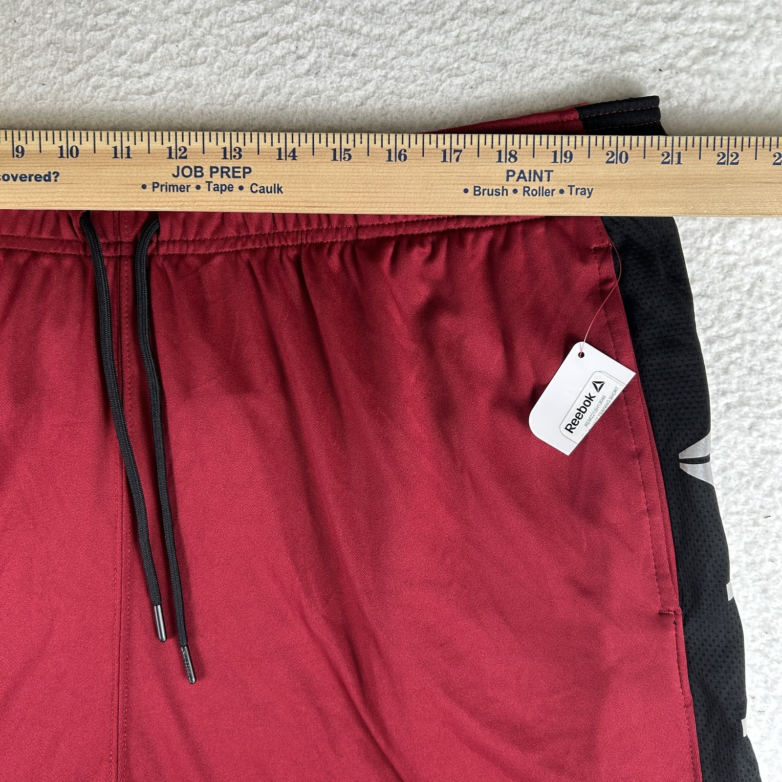 Reebok Shorts Mens 3XL Red Black Slim 9 Inch Athletic Performance Training Logo thumbnail 3