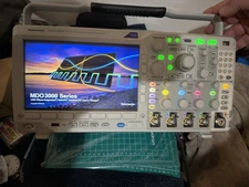 Tektronix MDO3024 200MHz 4-Channel 2.5 GS/s Mixed Domain Oscilloscope