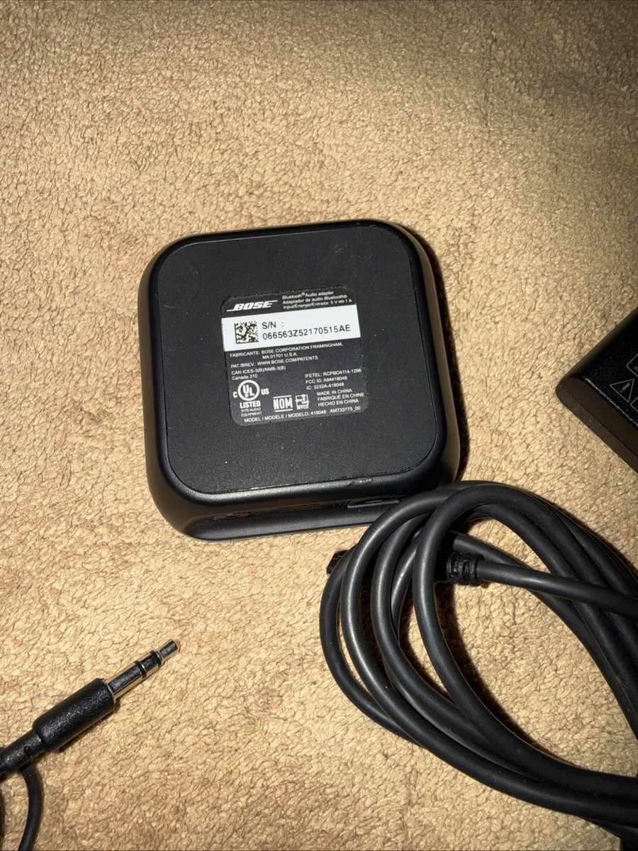 Bose Bluetooth Audio Adapter with Cables 418048 & Wall Adaptor