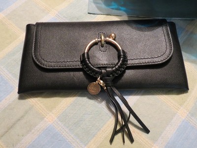 BEAUTIFUL, ELEGANT & STYLISH SEE BY CHLOE BLACK ENVELOPE STYLE  PURSE, USED ONCE
