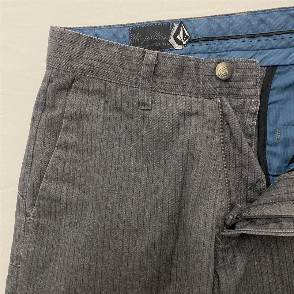 Volcom Corpo Class 28 x 10" Gray Twill Frickin Chino Stripe 22" Shorts - Image 3 of 4