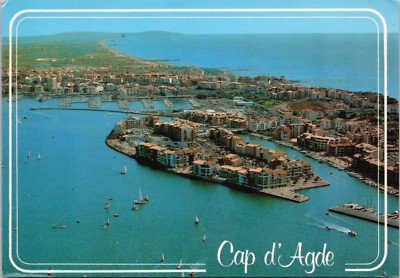Cap d'Agde France Vintage Postcard D36