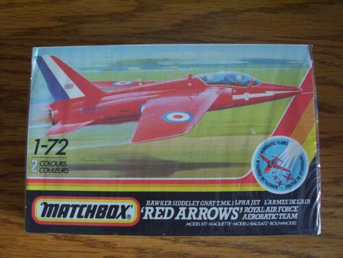 vintage Matchbox 1/72 scale Hawker Siddeley Gnat Red Arrows, model kit. [new] - Picture 1 of 2