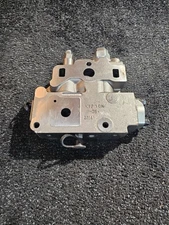 CAT MANIFOLD 05 3314 FOR TRACK-TYPE TRACTOR D8T D8