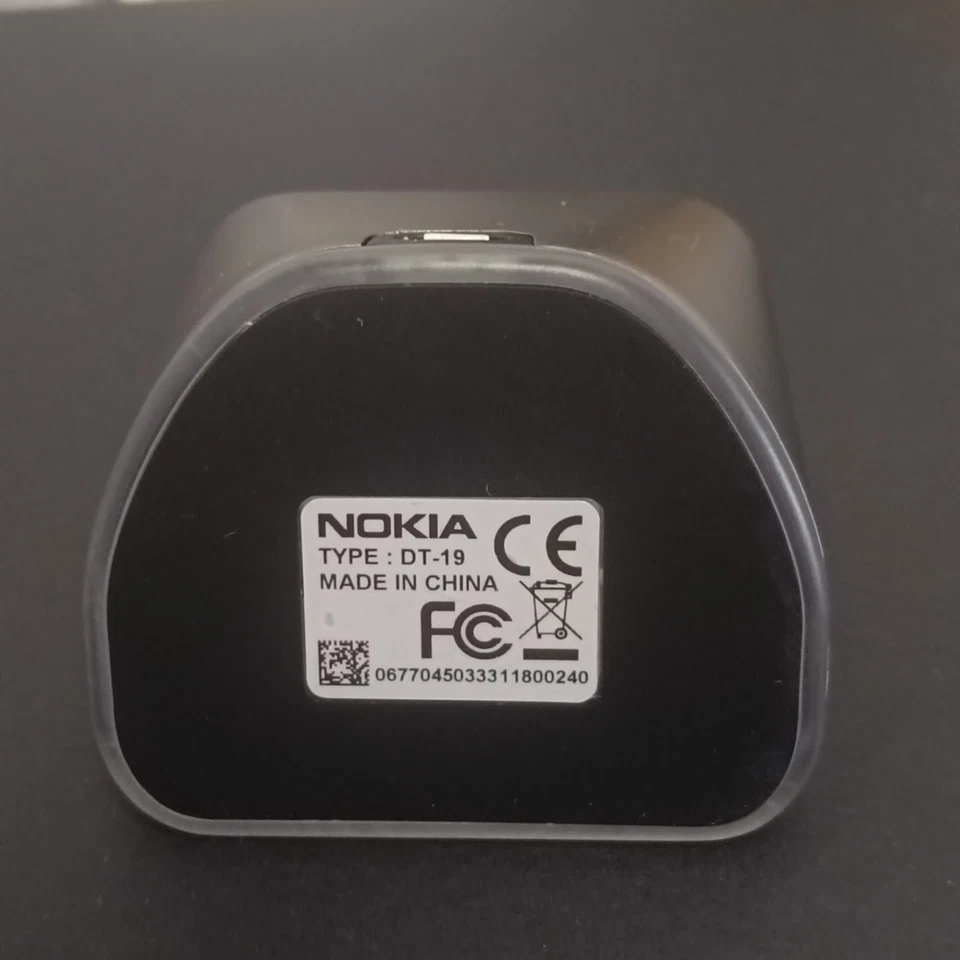 Base de carga NOKIA DT-19 para estación de cargador de escritorio Nokia 8800 Carbon Arte Foto 4 de 4