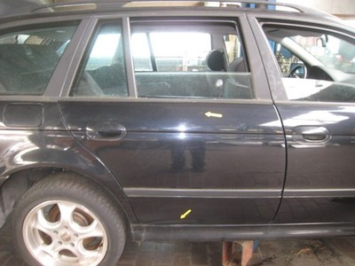 TÜR Hinten Rechts BMW 520i touring E39 Farbe Cosmas-schwa-met Kombi