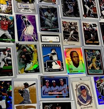 28 Card MLB Lot graded Mickey Mantle, Frank Robinson, Reggie Jackson, Griffey Jr