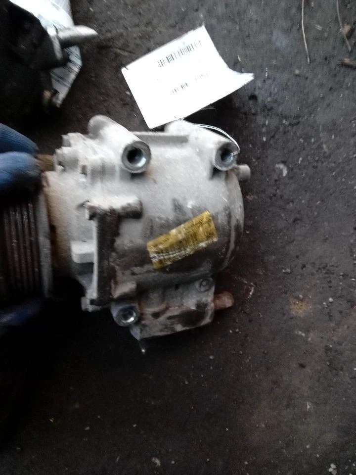 AC Compressor Fits 03-05 CROWN VICTORIA 256591 - Image 2 of 4