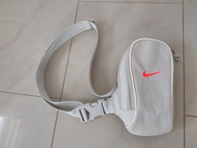 Nike Sportswear Essentials Crossbody Bag (1 l)