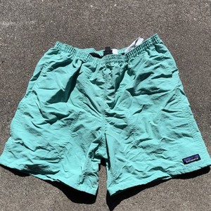 Patagonia Men's Green Solid Swim Trunks M Elastic Waist Mesh Lined Pockets