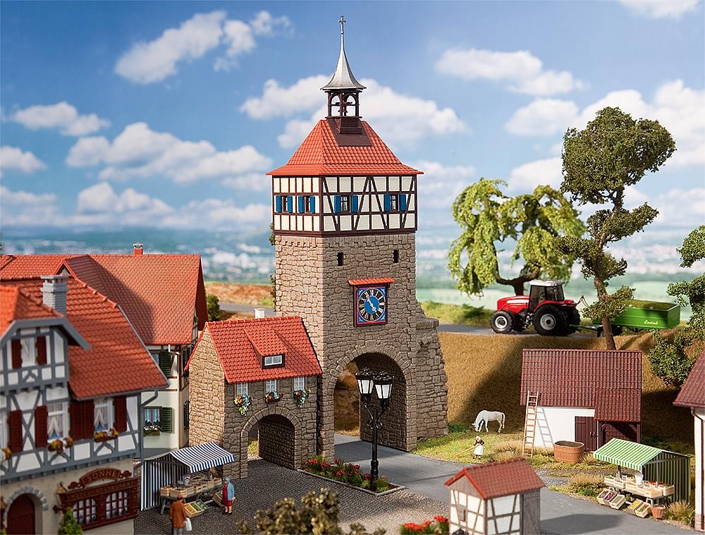 Faller 130406 - 1/87 / H0 City Gate with Gatehouse - New