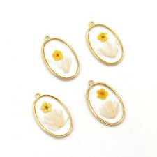 Clearance 8PCS Gold Tone Real Dried Daffodil Flower Resin Oval Pendant GBY09
