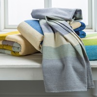 Decorative Amita Cotton Throw (50 X 70) Decorative Amita Cotton Throw (50 X 70)