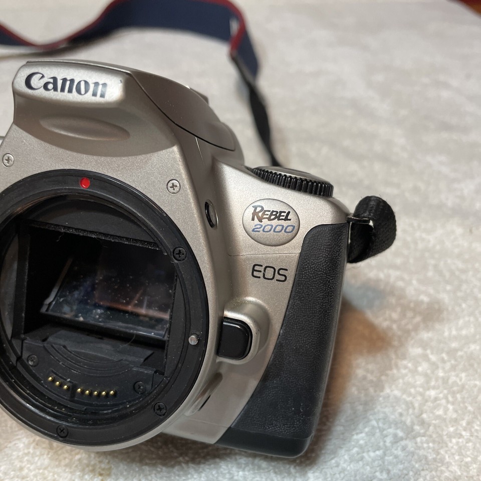 Canon EOS Rebel 2000 35mm Film SLR Auto Focus Camera Body 82966103179