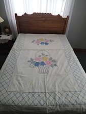 Vintage Summer Embroidered Applique Tulip Basket Bedspread Three Quarter Bed