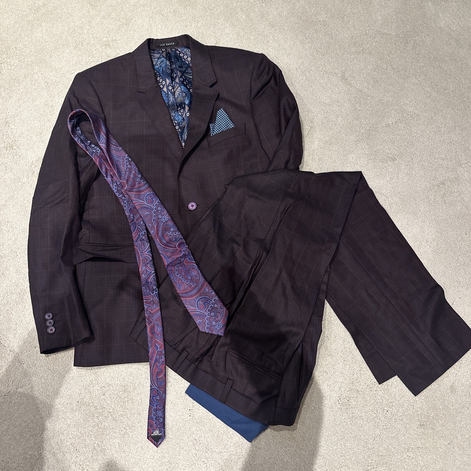 WORN ONCE TED BAKER SUIT Jacket Size 42R Trousers Size