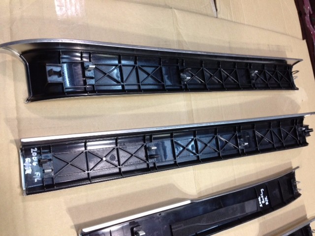 06 07 08 Bentley Flying Spur FACTORY OEM STAINLESS STEEL DOOR JAMB SILL TRIM
