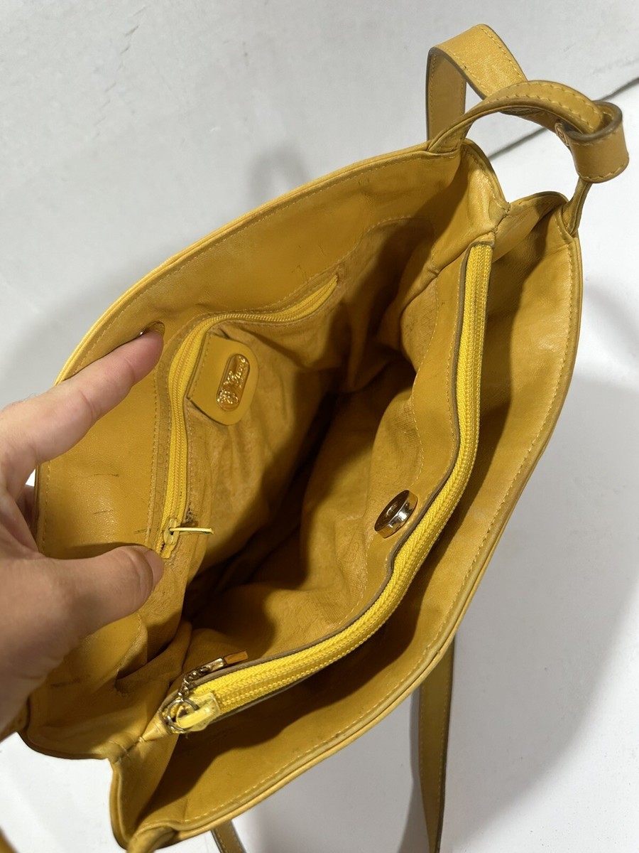 Gucci Flora Canvas Vintage White Yellow Bag Purse Crossbody Gucci Flora Canvas Vintage White Yellow Bag Purse Crossbody