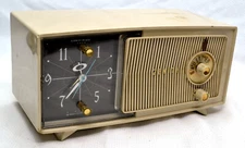 1960's Zenith T514L Tube Clock Radio - Twilite, CH=5E04 - Read Description