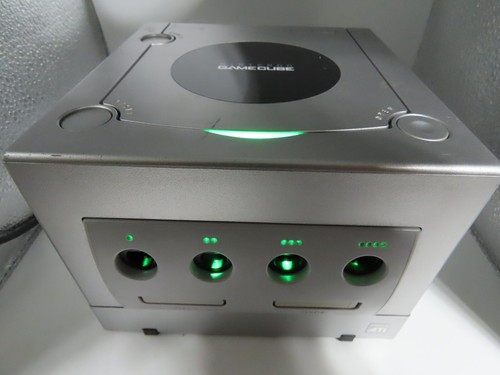 Nintendo GameCube GREEN LED Light Mod Modification Controller Port w/ new batt - Picture 2 of 6