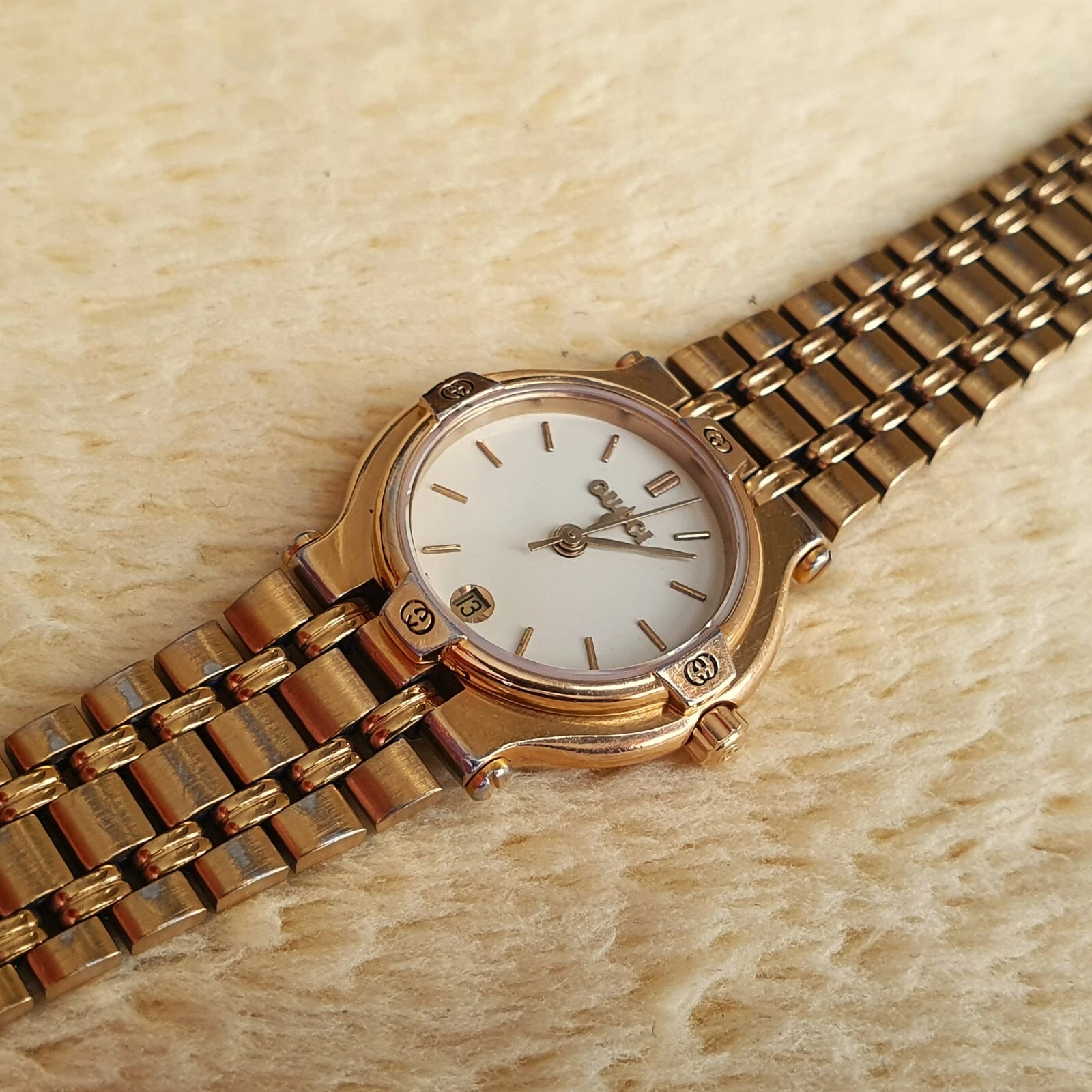 Montre Femme Gucci 9200L Plaqué Or 18K (a164)