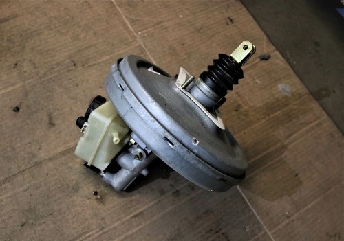 1130 Mercedes-Benz W202 Hauptbremszylinder Bremskraftverstärker 0044301830