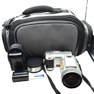 Sony Cyber-Shot DSC-F717 Compact Digital Still Camera Bundle
