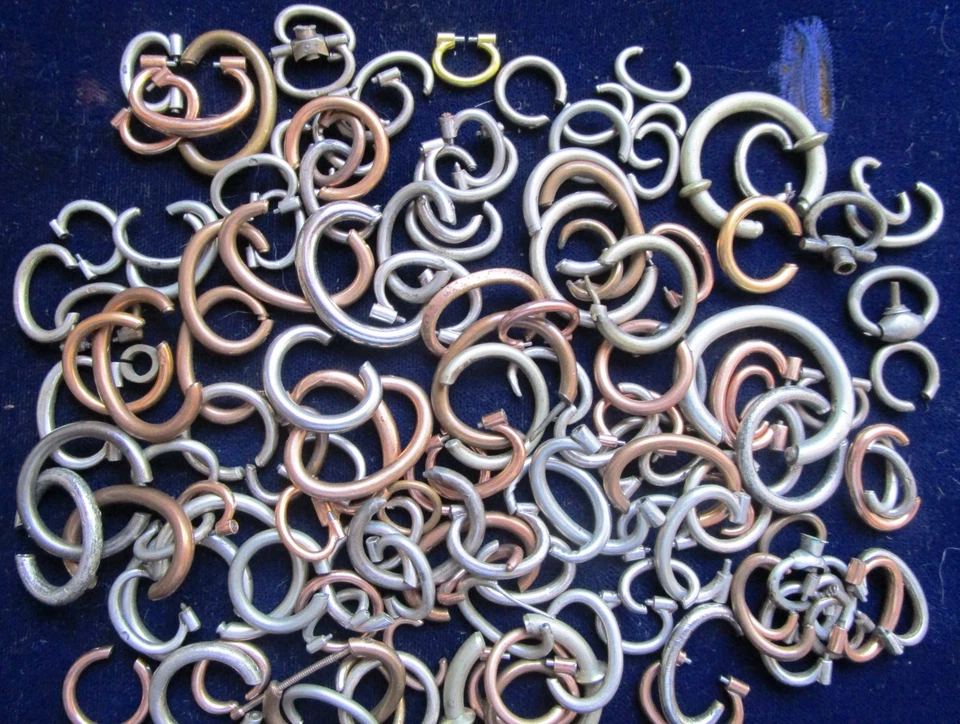 BELIERES POUR MONTRES ANCIENNES GOUSSET PENDENTIF 140 PIECES - Photo 1/4