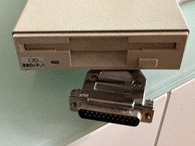 External Disk Drive, Compact For Amiga 500 - A4000, Cdtv... Works #01 26