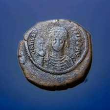 Maurice Tiberius 582-602 - Follis Konstantinopel &AElig; 29 mm