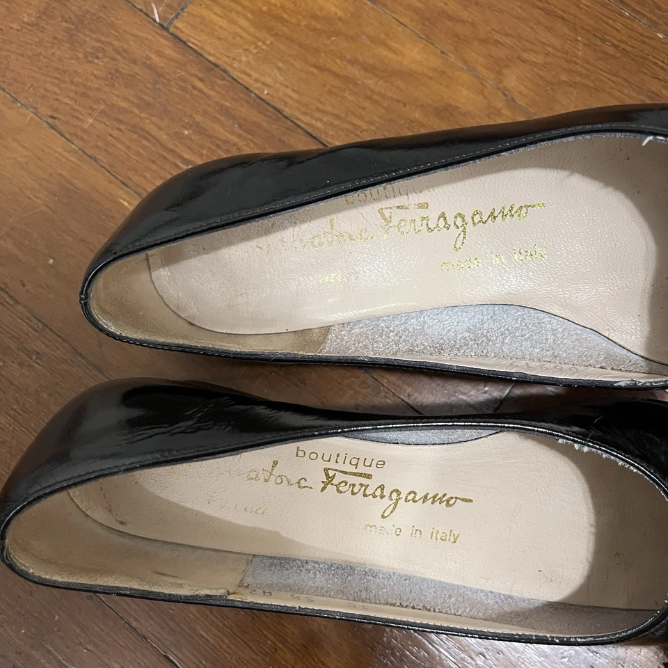 Black Vintage Salvatore Ferragamo ballet shoes size 5.5 AA - Image 3 of 4