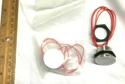 Grayhill Lot of 2 Single Pole Single Throw Momentary Switch Panel 37FMA1-AAW11N 
