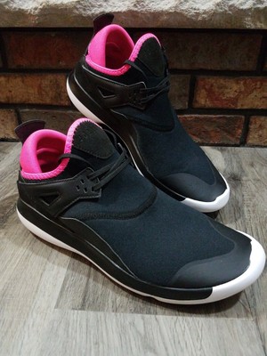 women's 8 in youth size nike