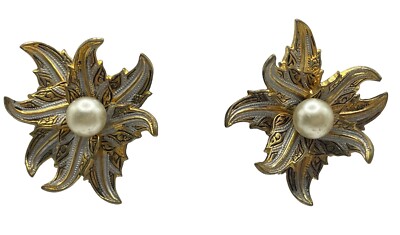 Vintage Spain Damascene Faux Pearl Gold Enamel Clip On  display picture 3
