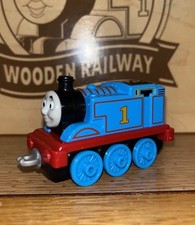 THOMAS  THOMAS FRIENDS TRAIN TRACKMASTER DIECAST PUSH ALONG 2013 Adventures