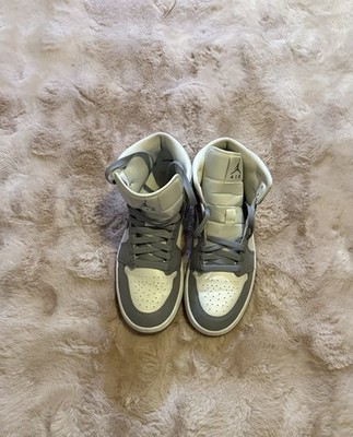 Jordan Air Jordan 1 Retro High Stealth Gray White High Top Leather Sneakers