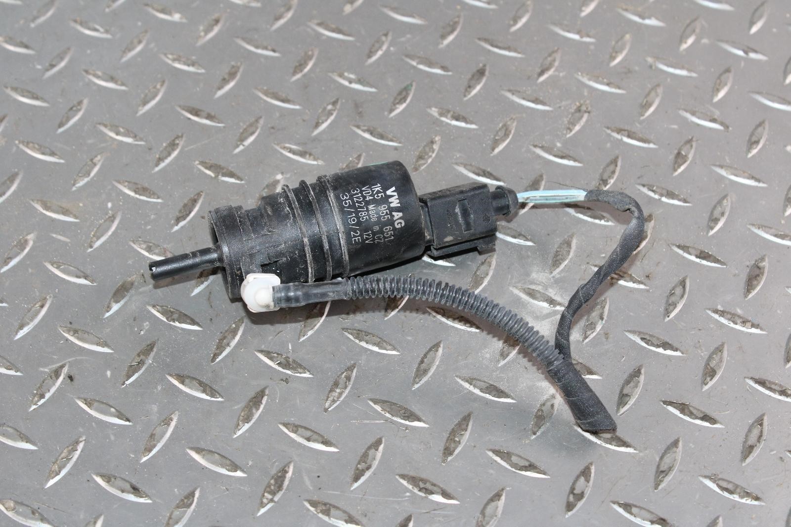 19-23 Continental 6.0L Convertible Windshield Washer Fluid Pump Motor OEM OE WTY