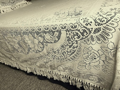 Lace Coverlet Somerset Rose Ivory Full Fringe 78" x 92" Cotton Blend Bedspread - Picture 3 of 8