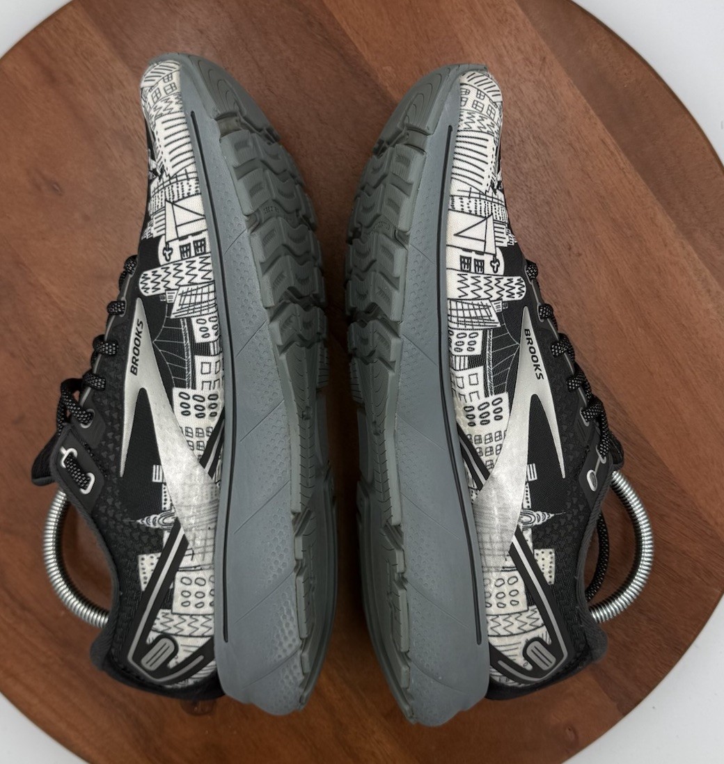 Brooks Ghost 14 Womens 10.5B Running Shoes Black New York Marathon 1203561B005 thumbnail 6