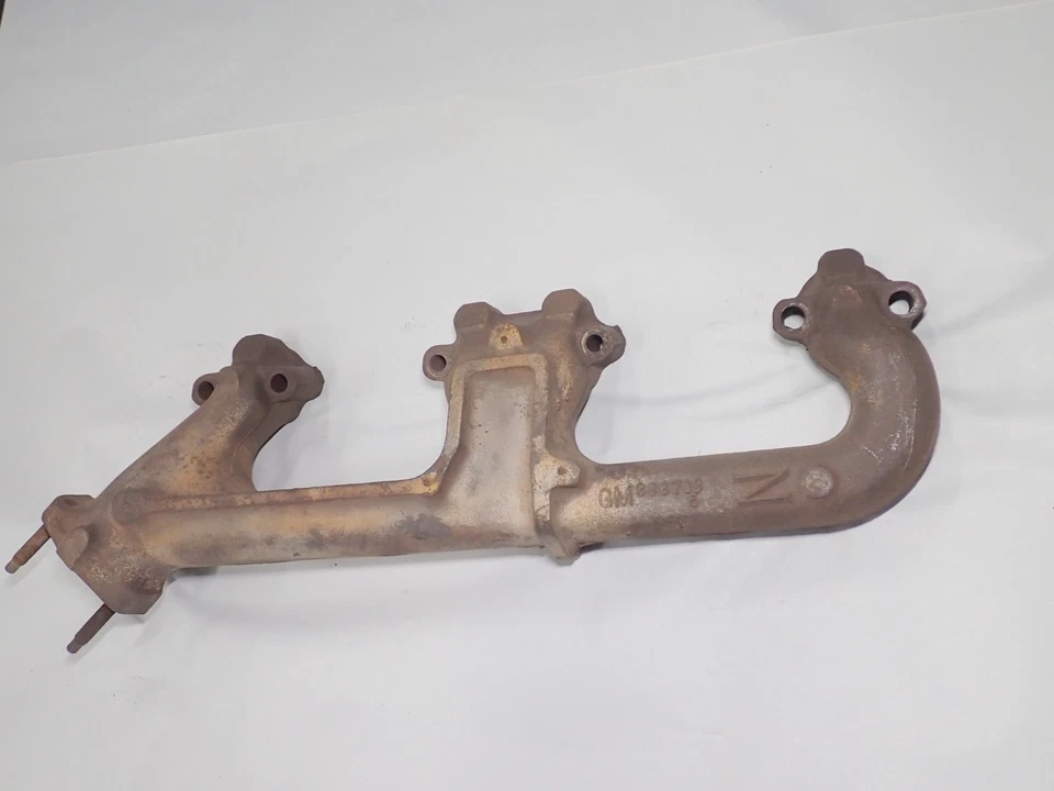 OEM GM Exhaust Manifold 336708 RH Passengerer's Side Camaro Chevelle Nova Impala - Image 2 of 4