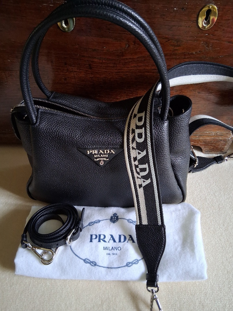 PRADA AUTHENTIC BLACK LEATHER HAND/SHOULDER BAG IN IMMACULATE CONDITION RRP£2900 image 3