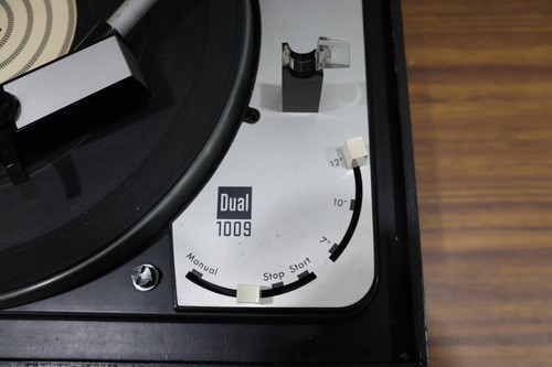 Vintage DUAL 1009 Stereo Turntable Record Player -TESTED WORKS GREAT - Picture 9 of 22