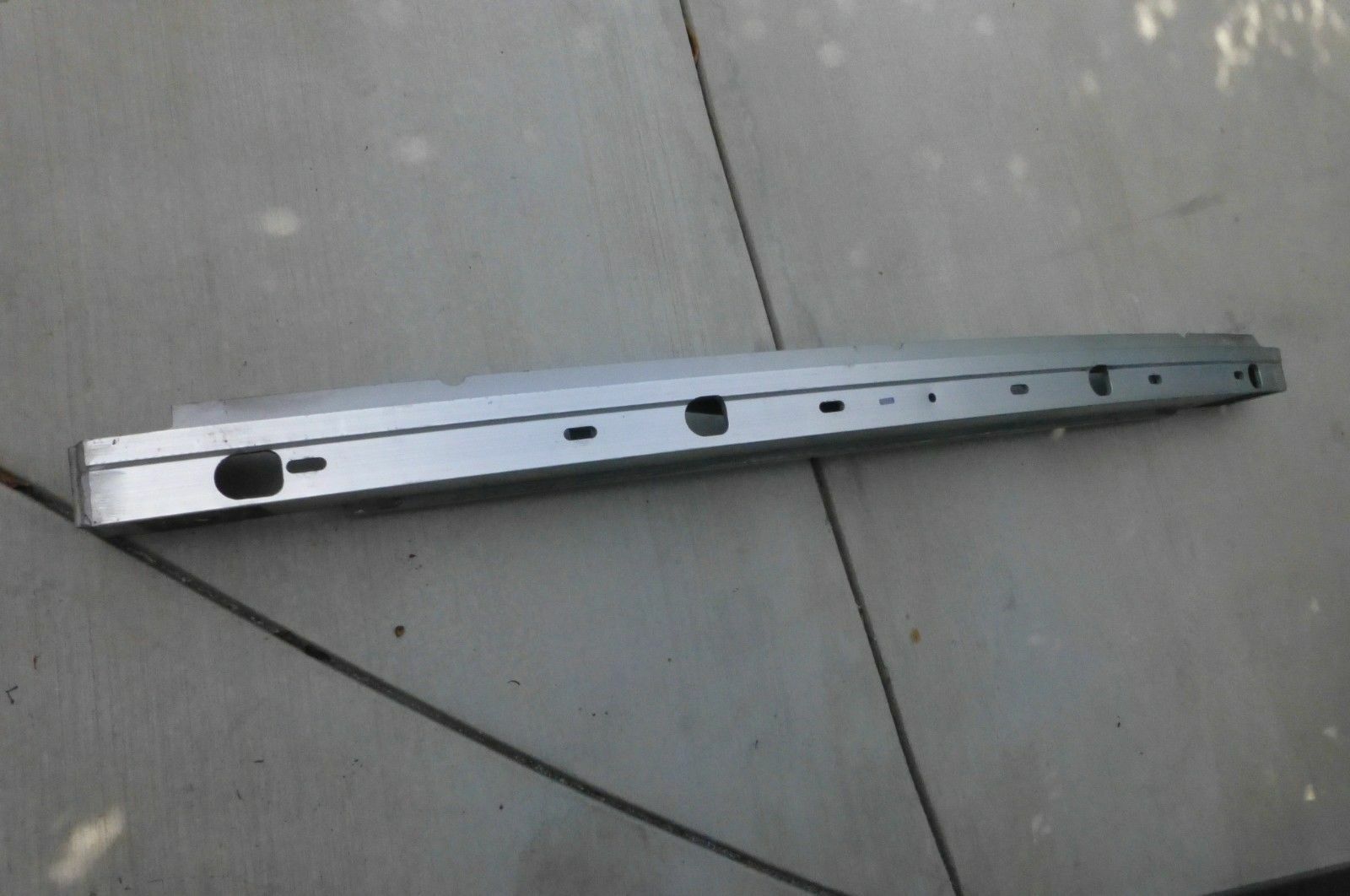 2001-2004 Bentley Arnage Rear Bumper Reinforcement Beam Bracket PT55386PD OEM OE