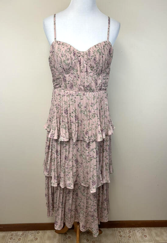 Vintage Black Floral Print Tiered Bustier Midi Dress Vintage Black Floral Print Tiered Bustier Midi Dress